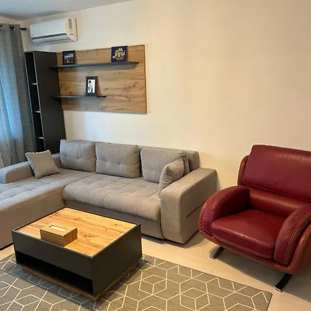 Seaside Apartment *